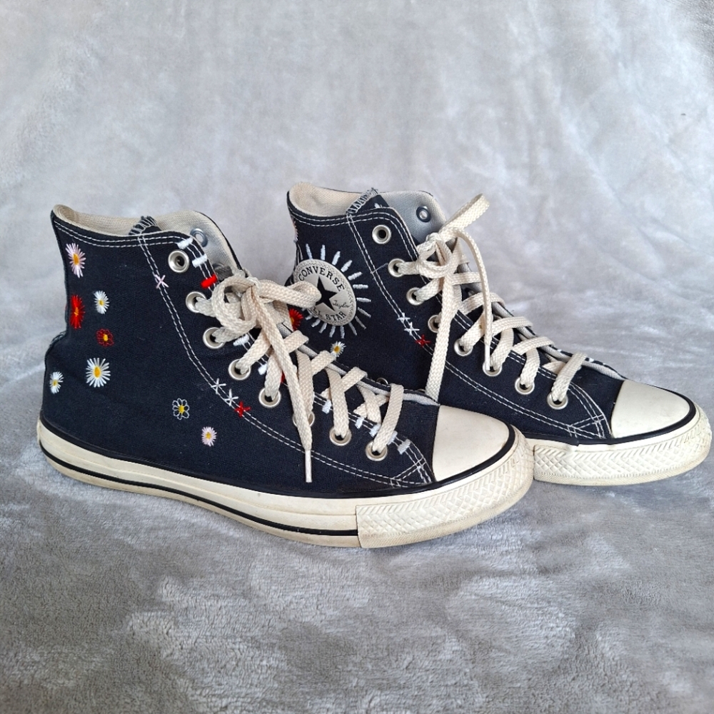 Converse Chuck Taylor All Star Embroidered Floral